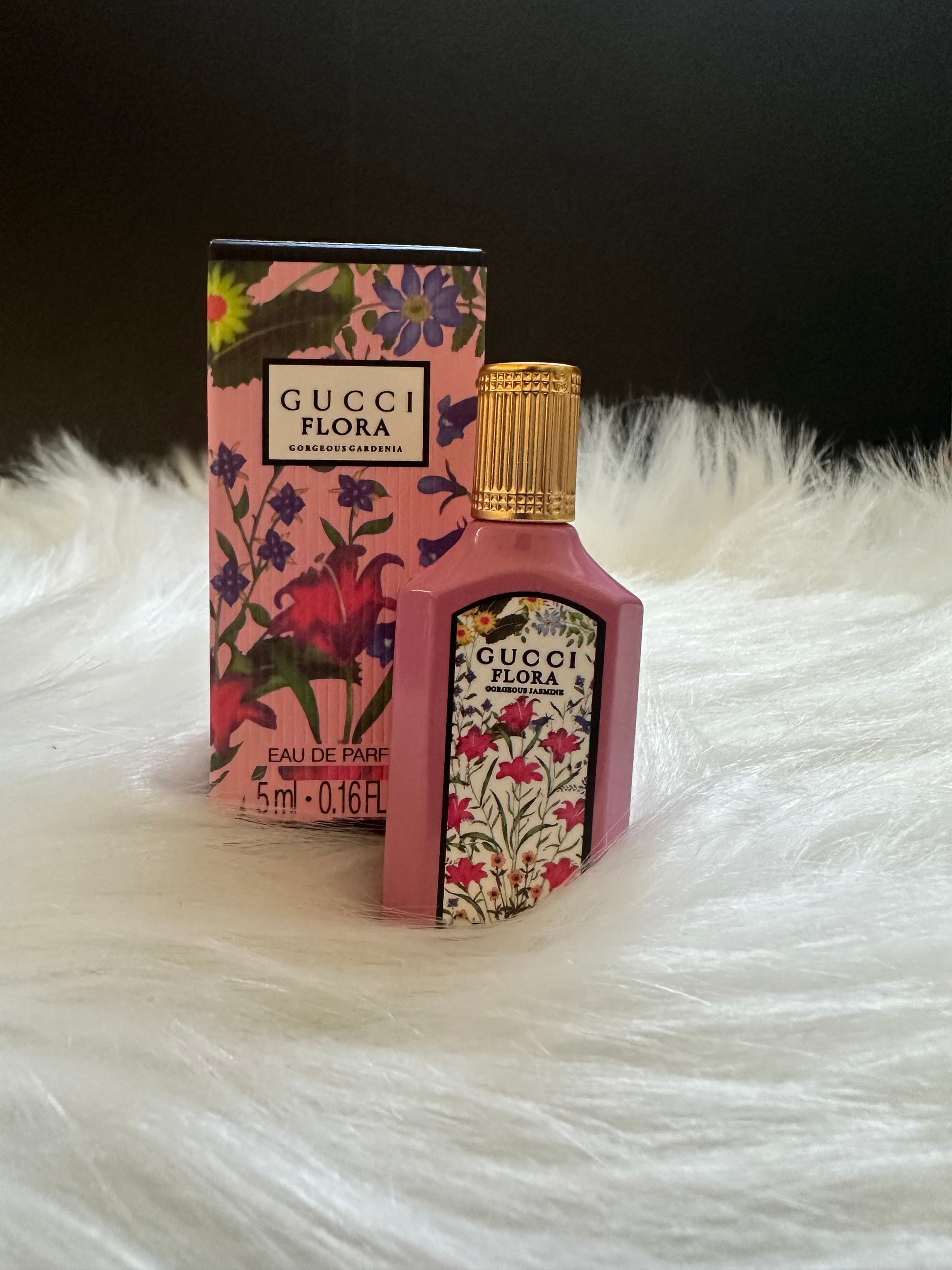 Gucci Flora Gorgeous Gardenia Eau de Parfum – Soft & Feminine 5 ml Miniature Bottle
